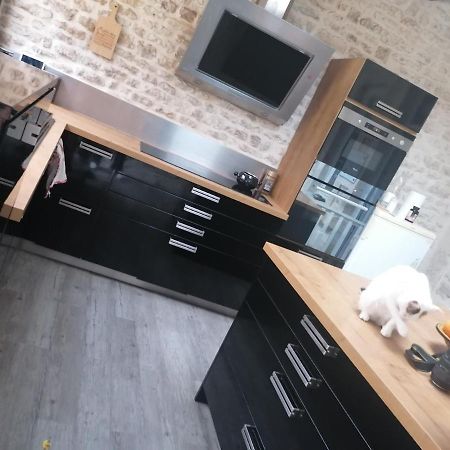 Apartament Belle Chambre D'Hote Pour 2 A 4 Personnes Chef-Boutonne Zewnętrze zdjęcie