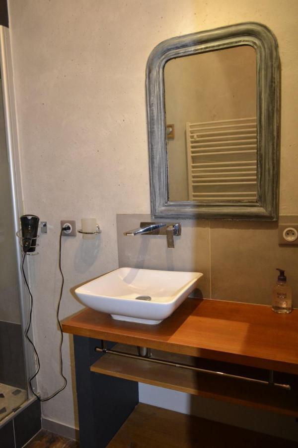Apartament Belle Chambre D'Hote Pour 2 A 4 Personnes Chef-Boutonne Zewnętrze zdjęcie