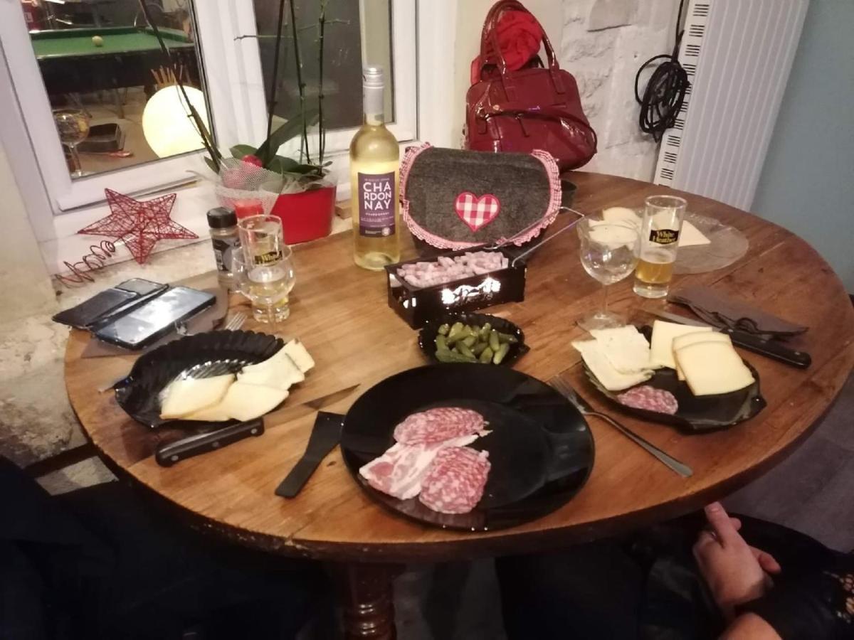 Apartament Belle Chambre D'Hote Pour 2 A 4 Personnes Chef-Boutonne Zewnętrze zdjęcie